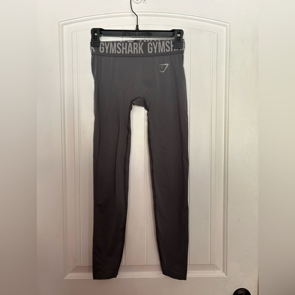 Gymshark Pants - Gymshark Women’s Leggings‎ Gray Size Small
